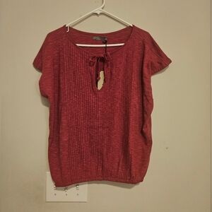 Women's Maroon Short Sleeve Top